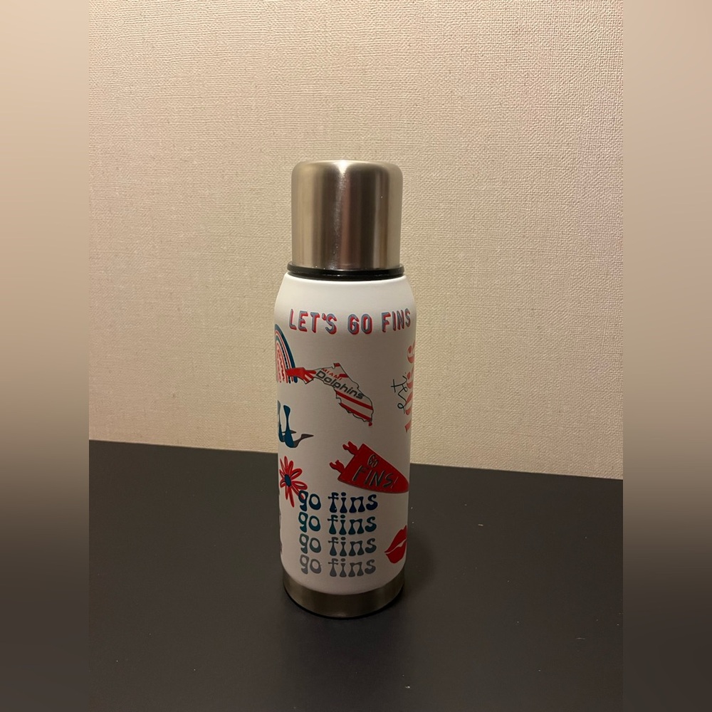 NIB The Memory Company Miami Dolphins Insulated Water Bottle